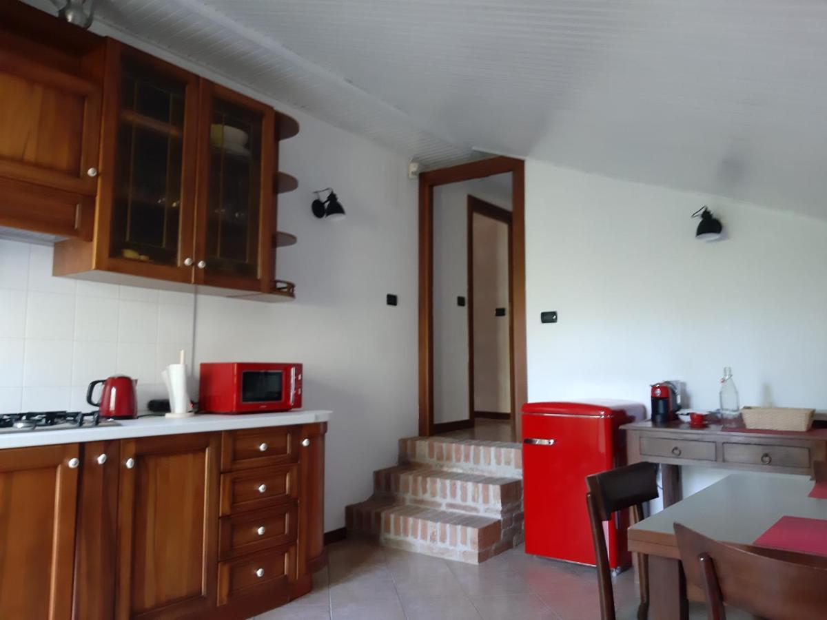 Ferienwohnung Cascina Flino Diano dʼAlba Exterior foto