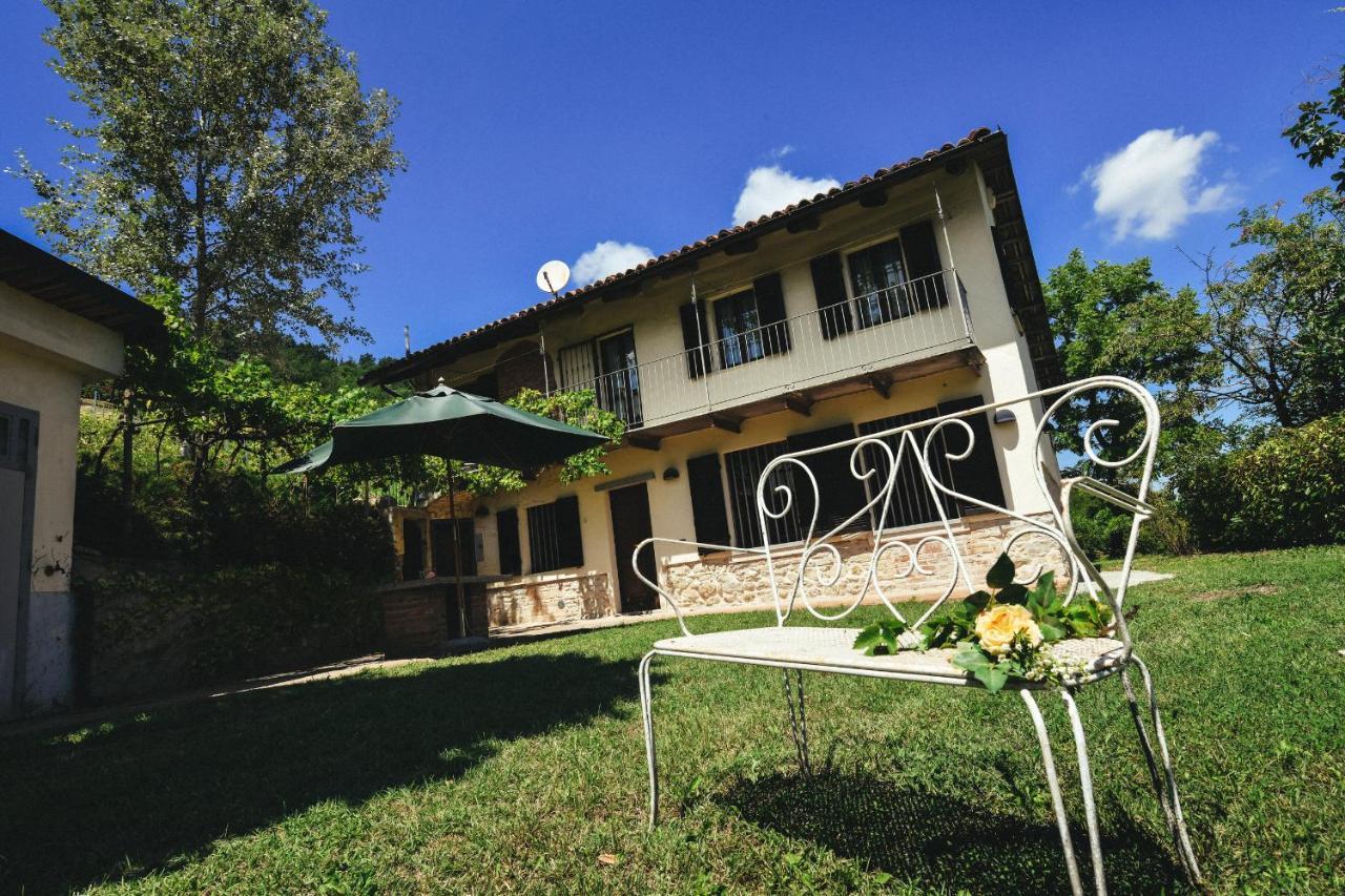 Ferienwohnung Cascina Flino Diano dʼAlba Exterior foto