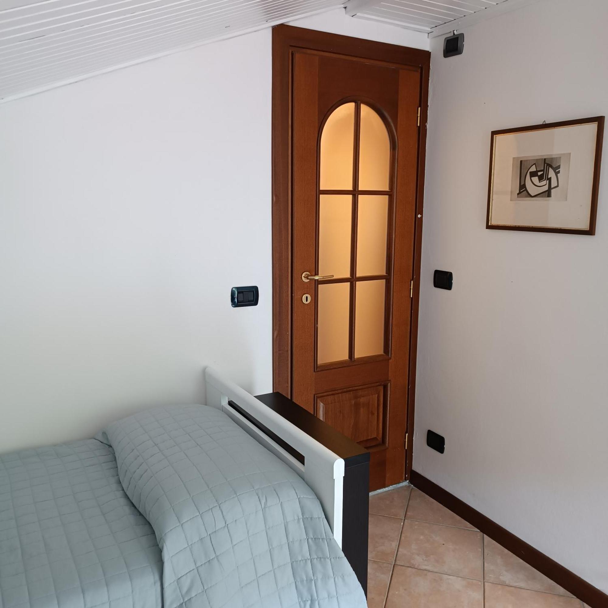 Ferienwohnung Cascina Flino Diano dʼAlba Exterior foto
